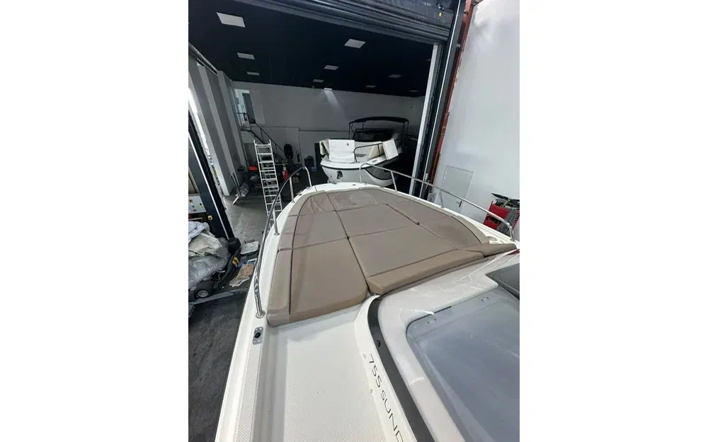 slider 4 Quicksilver Activ 755 Sundeck