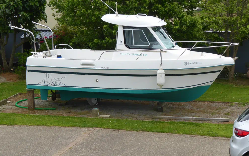 slider 0 Jeanneau Merry Fisher 605