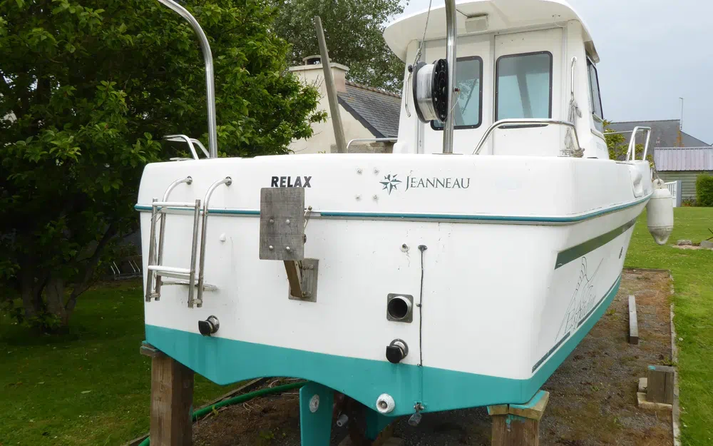 slider 2 Jeanneau Merry Fisher 605