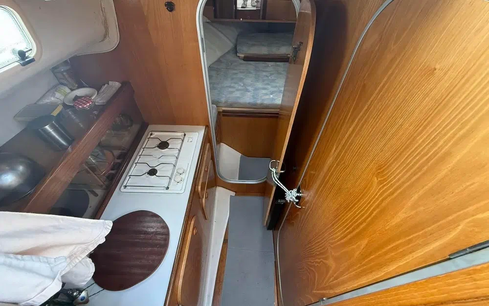 slider 17 Beneteau Antares 800