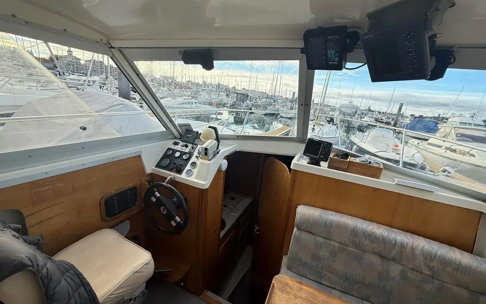 slider 13 Beneteau Antares 800
