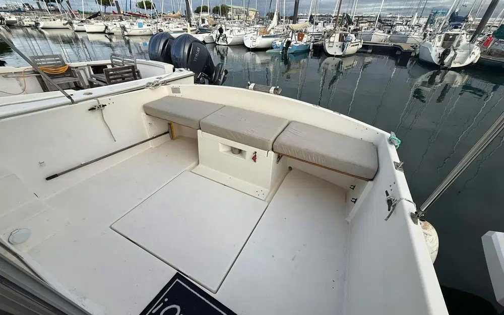 slider 5 Beneteau Antares 800