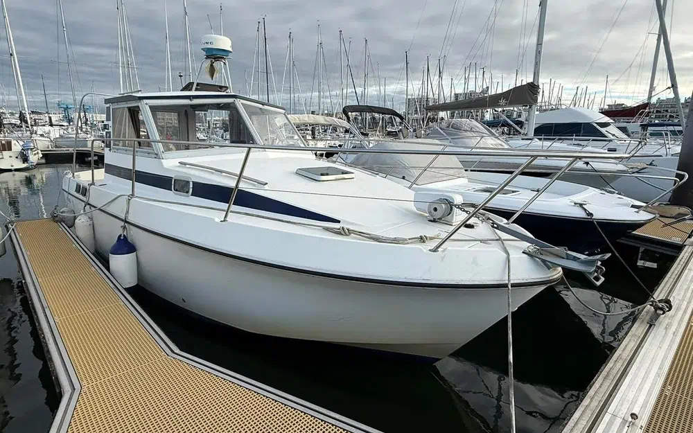 slider 0 Beneteau Antares 800