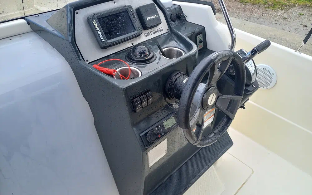 slider 8 Quicksilver Activ 675 Open