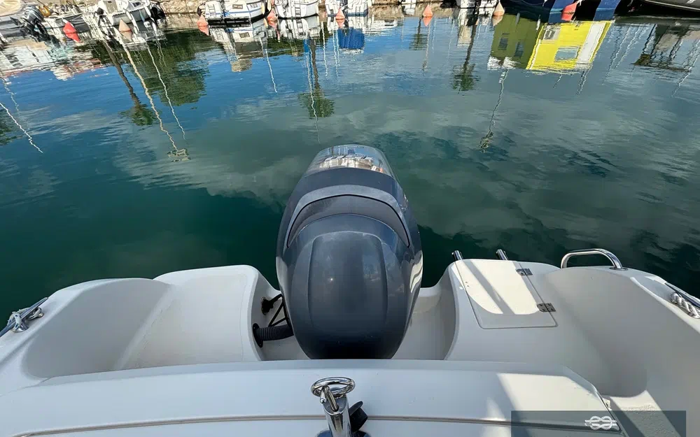slider 12 Pacific Craft 670 Open