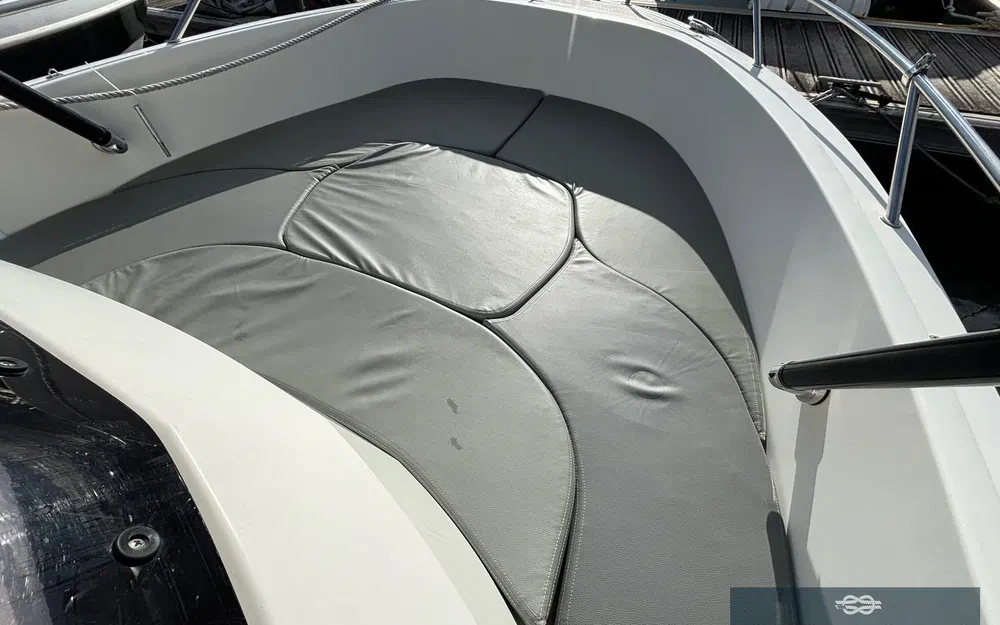 slider 19 Pacific Craft 670 Open