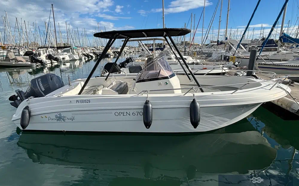 slider 3 Pacific Craft 670 Open