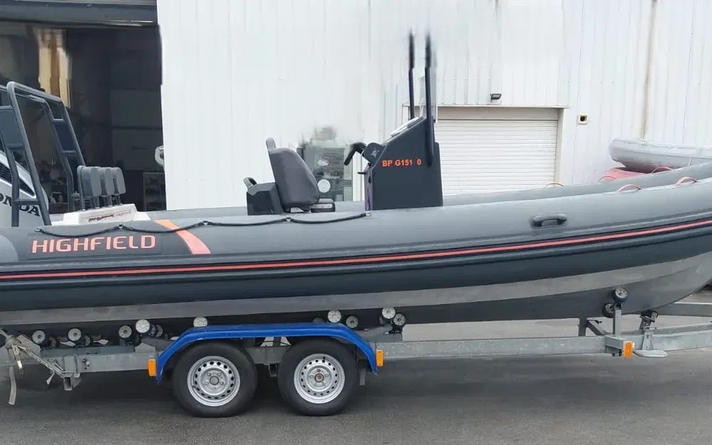 slider 2 Highfield Patrol 700