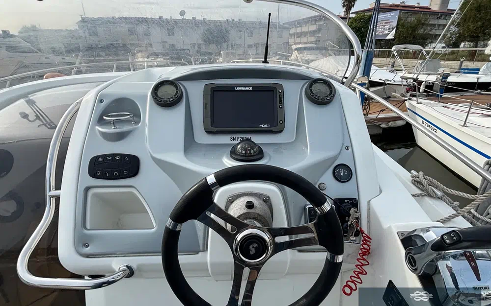 slider 11 Beneteau Flyer 850 Sun Deck
