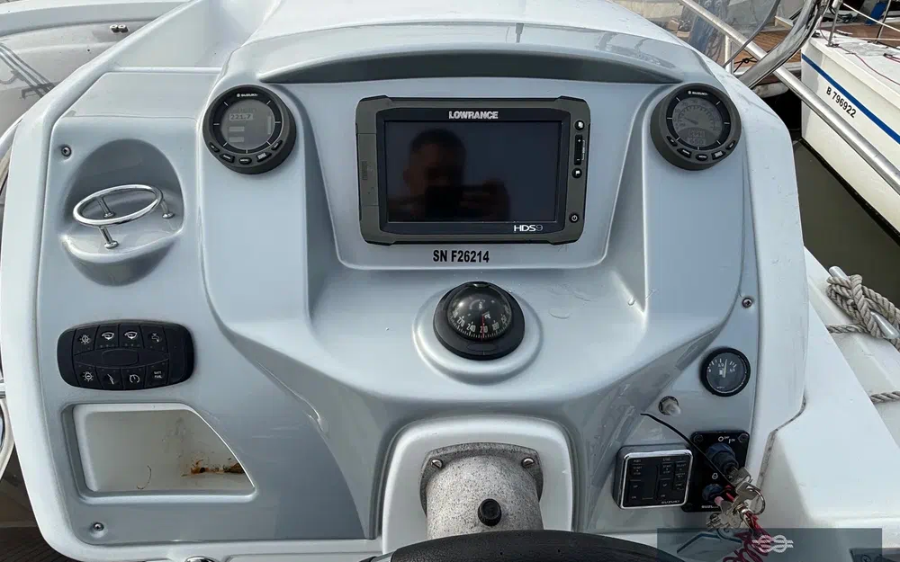 slider 12 Beneteau Flyer 850 Sun Deck