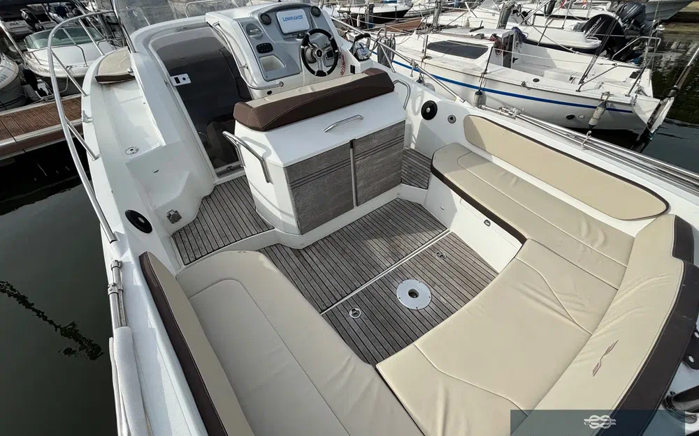 slider 13 Beneteau Flyer 850 Sun Deck