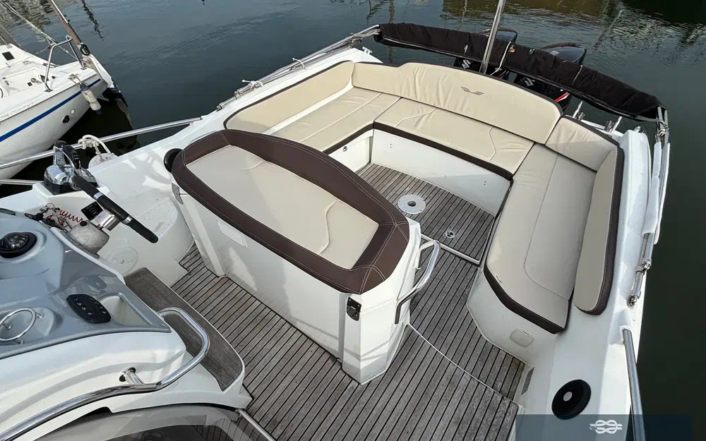 slider 14 Beneteau Flyer 850 Sun Deck