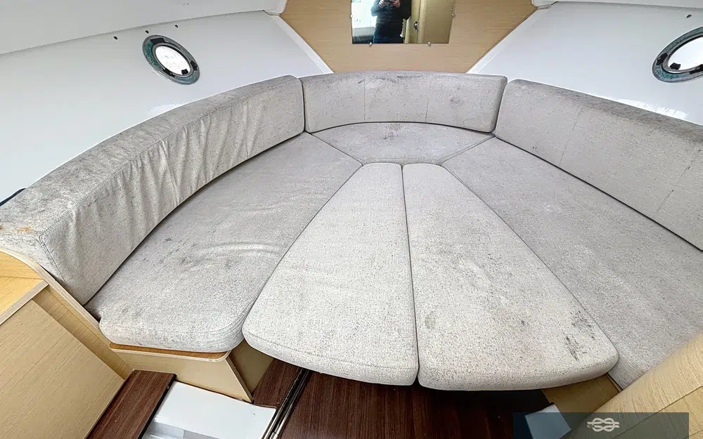 slider 2 Beneteau Flyer 850 Sun Deck