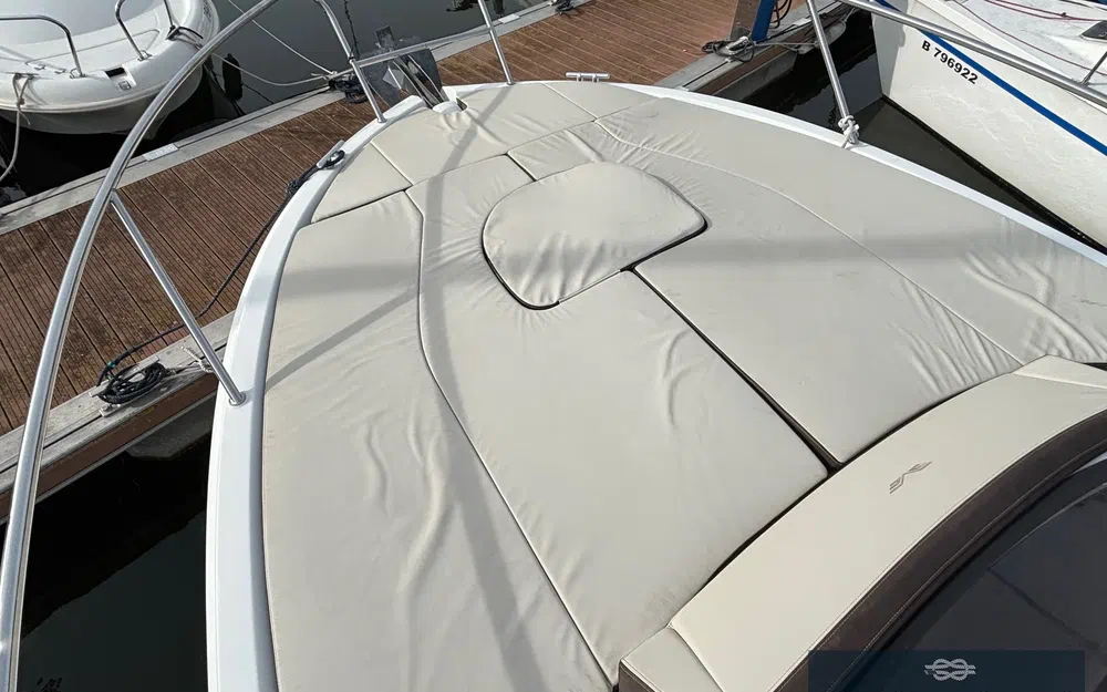 slider 7 Beneteau Flyer 850 Sun Deck