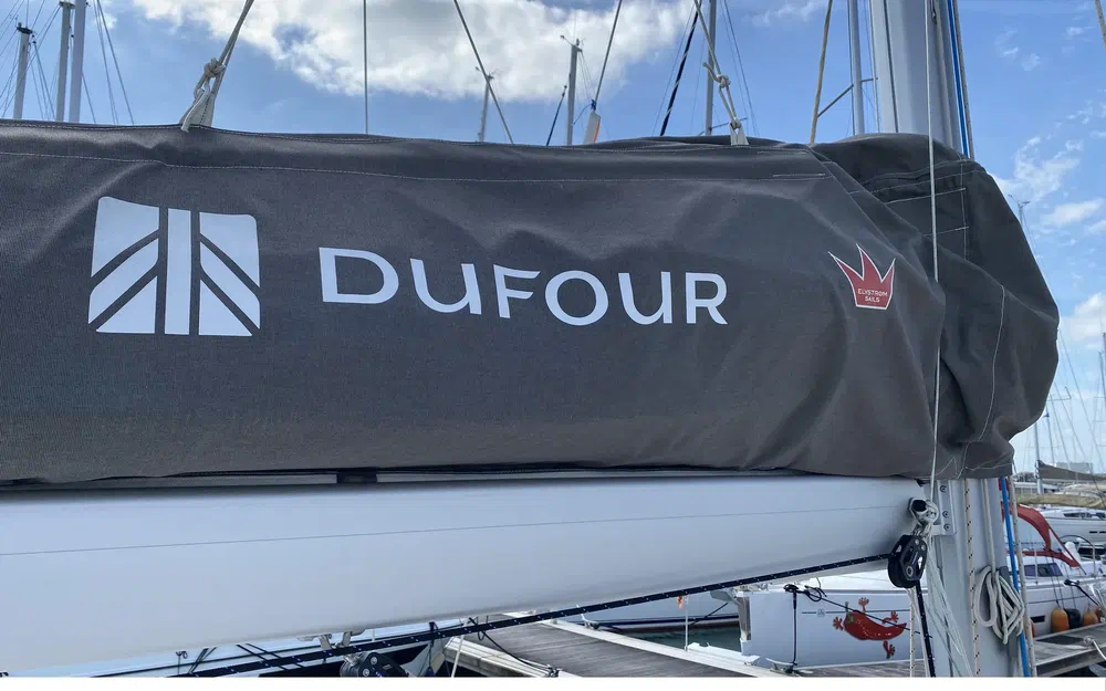 slider 5 Dufour 32