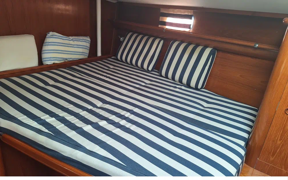 slider 18 Beneteau 50