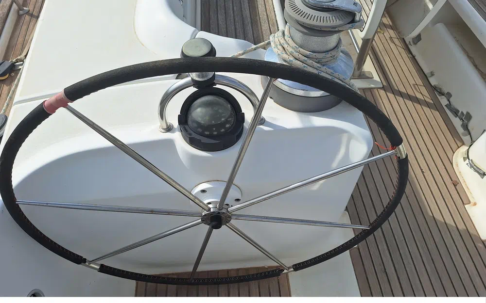 slider 7 Beneteau 50