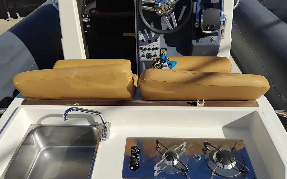 slider 11 Joker Boat Mainstream 33