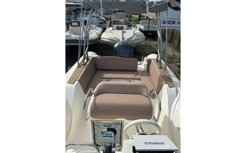 slider 9 Capelli Tempest 775