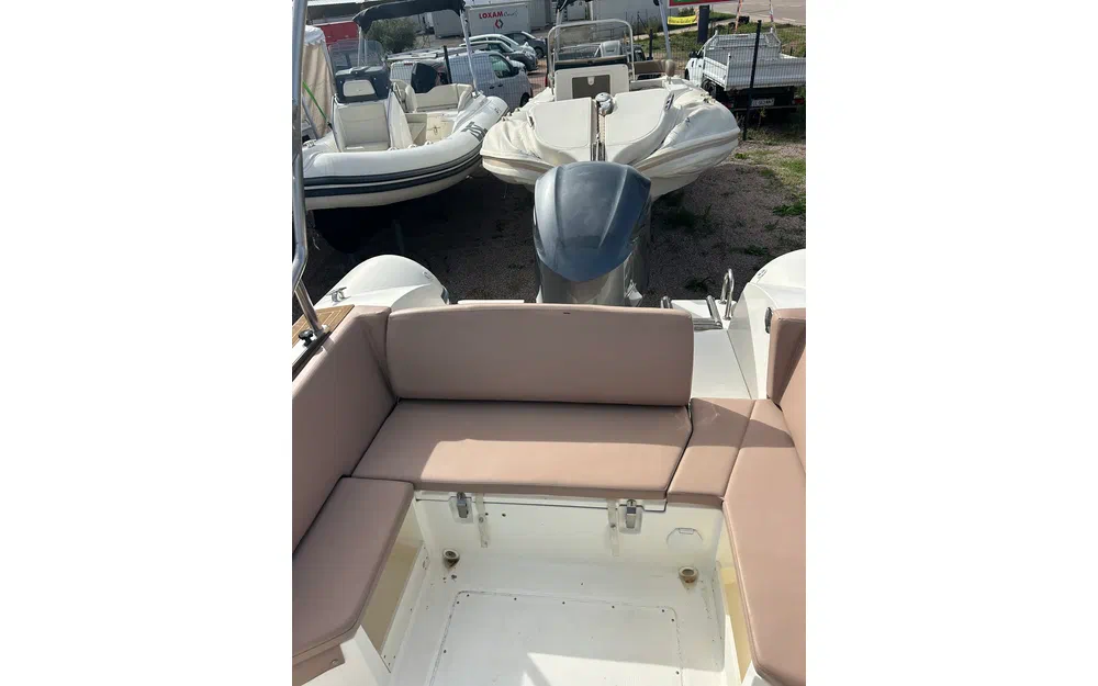 slider 11 Capelli Tempest 775