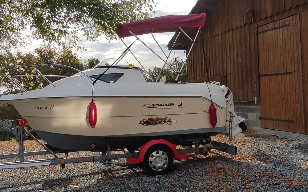 slider 0 Quicksilver Activ 470 Cabin