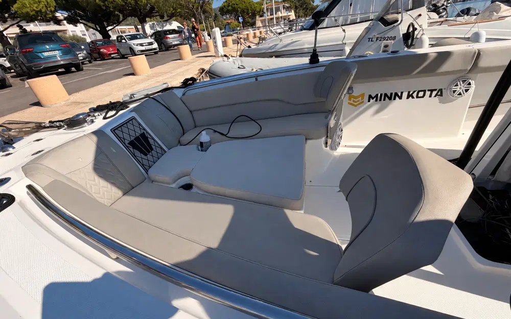 slider 13 Wellcraft Fisherman 242