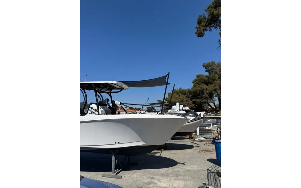 slider 5 Wellcraft Fisherman 242