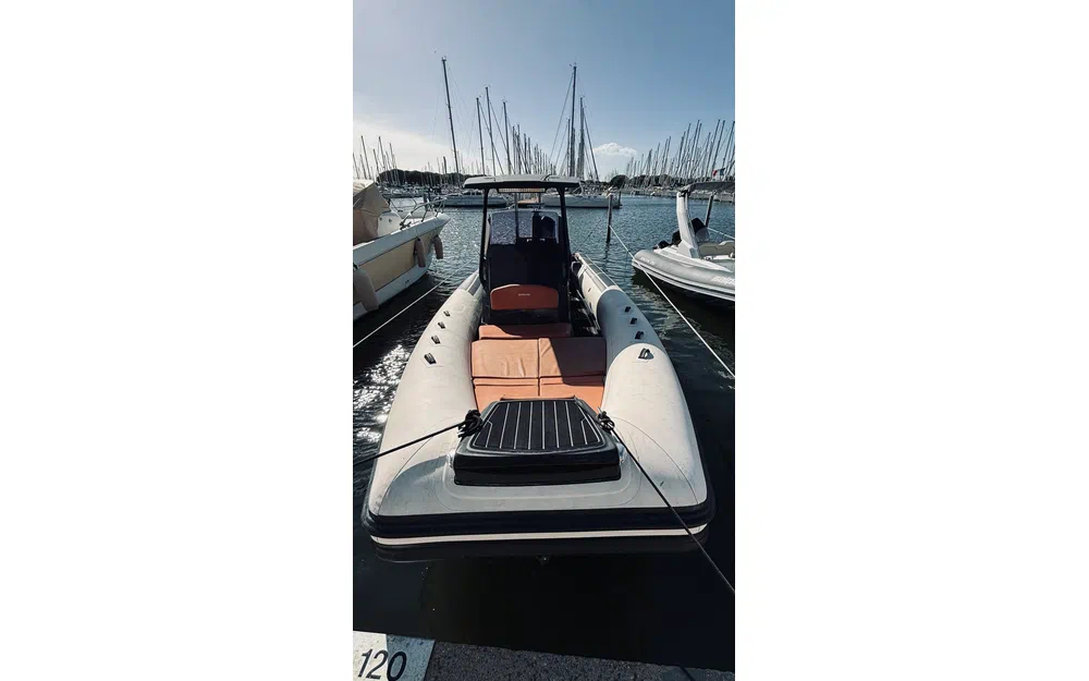 slider 1 Brig Eagle 8