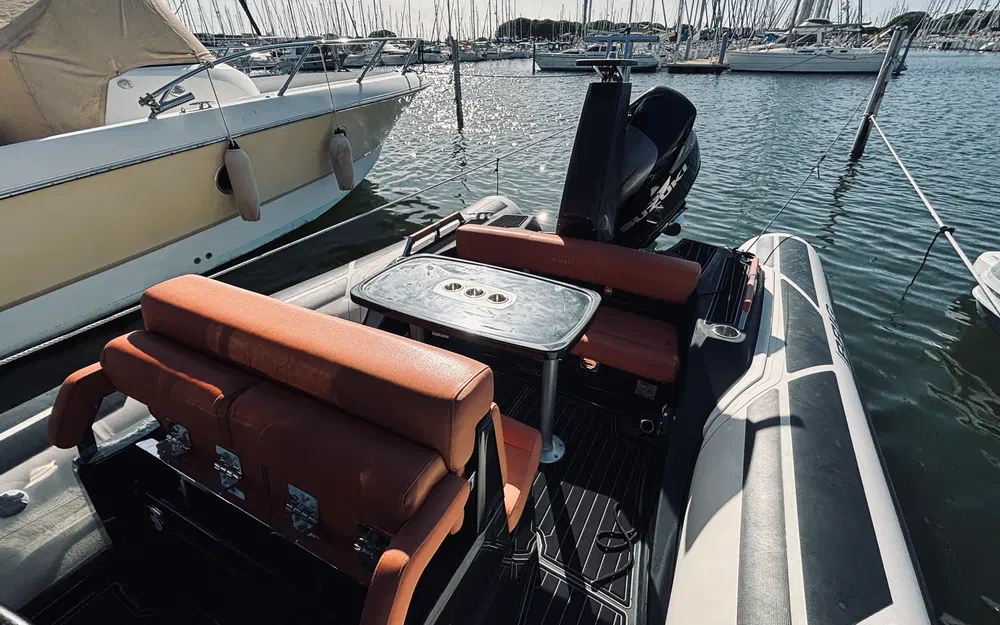 slider 2 Brig Eagle 8