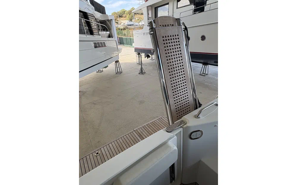 slider 12 Beneteau Swift Trawler 35