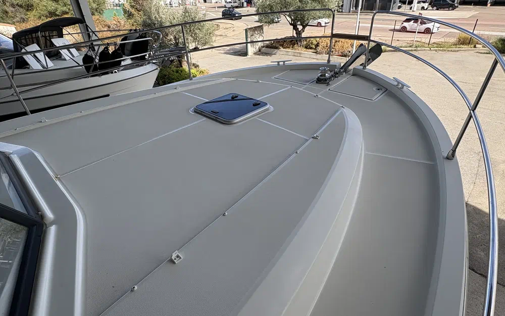 slider 14 Beneteau Swift Trawler 35