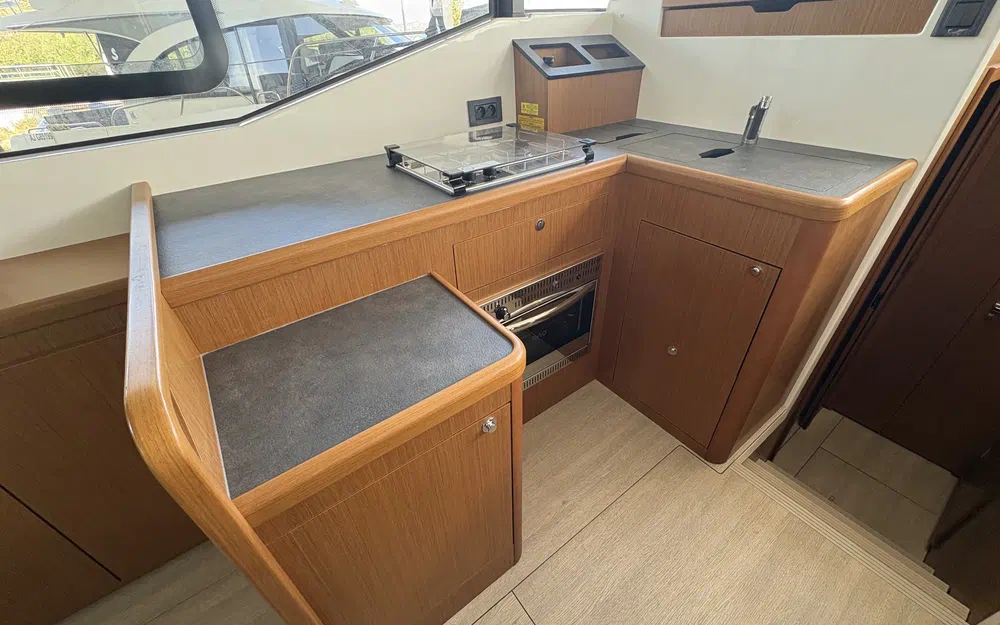 slider 20 Beneteau Swift Trawler 35