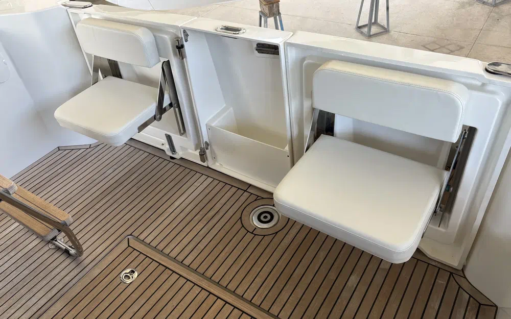 slider 8 Beneteau Swift Trawler 35