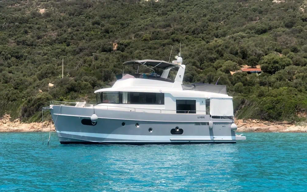 slider 0 Beneteau Swift Trawler 50