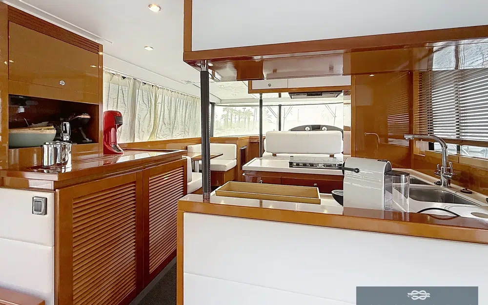 slider 11 Beneteau Swift Trawler 50