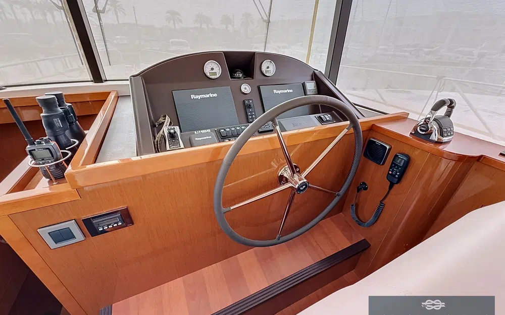 slider 18 Beneteau Swift Trawler 50