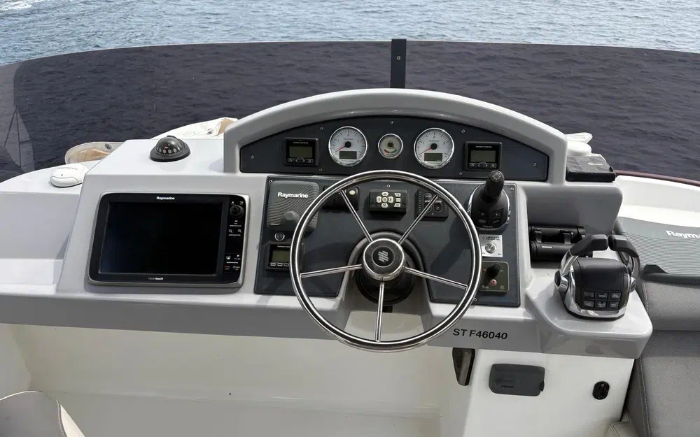 slider 3 Beneteau Swift Trawler 50