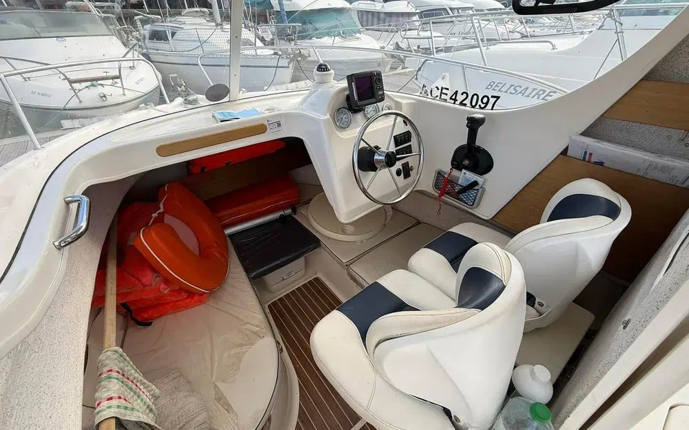 slider 10 Quicksilver 640 Pilothouse