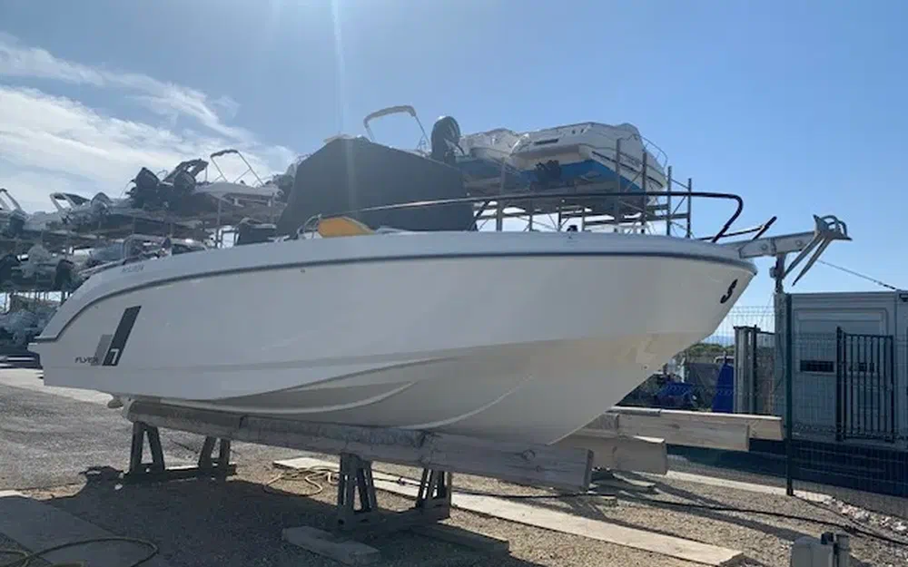 slider 3 Beneteau Flyer 7 SPACEdeck