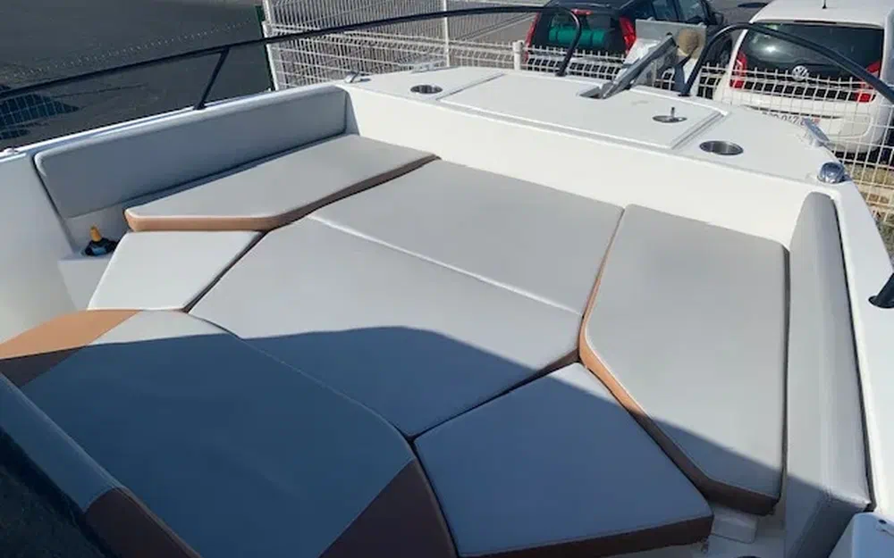 slider 6 Beneteau Flyer 7 SPACEdeck