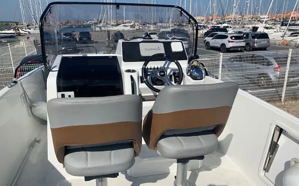 slider 8 Beneteau Flyer 7 SPACEdeck