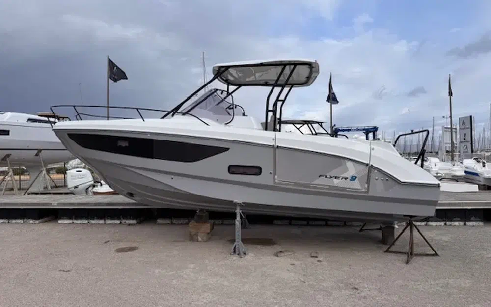slider 0 Beneteau Flyer 9 Sundeck