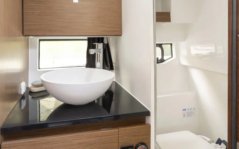 slider 6 Beneteau Flyer 9 Sundeck