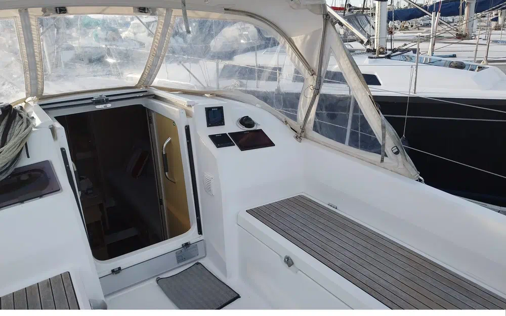 slider 17 Beneteau Oceanis 30.1