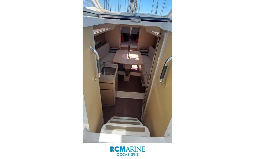 slider 2 Beneteau Oceanis 30.1