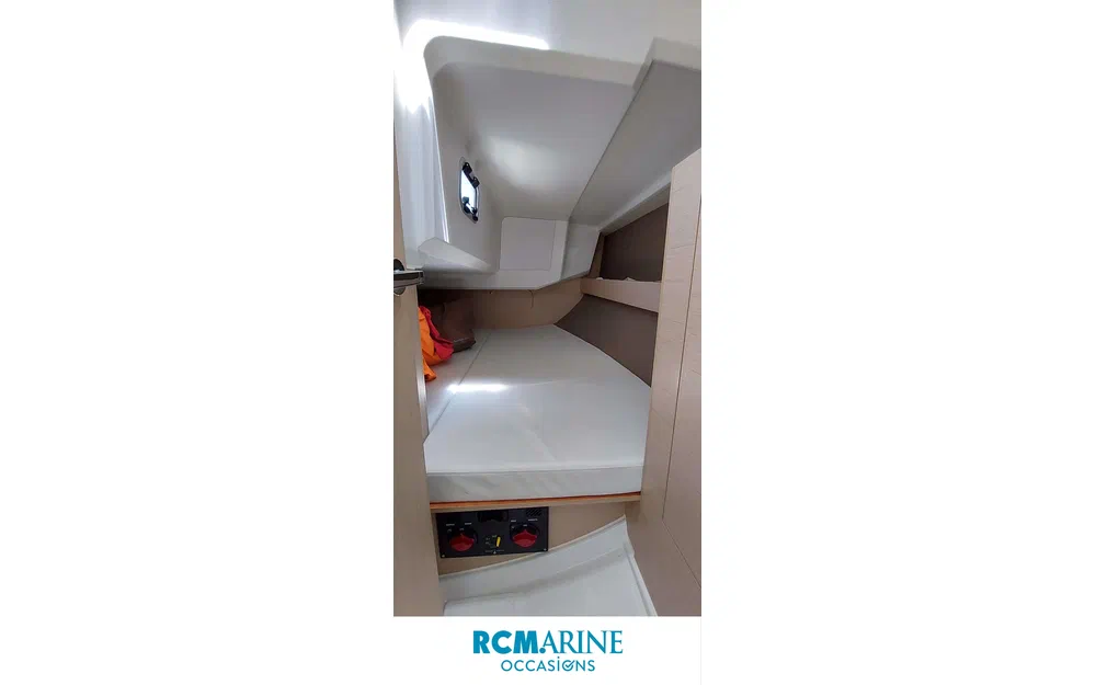 slider 6 Beneteau Oceanis 30.1