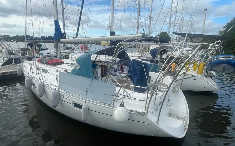 slider 10 Beneteau Oceanis 351