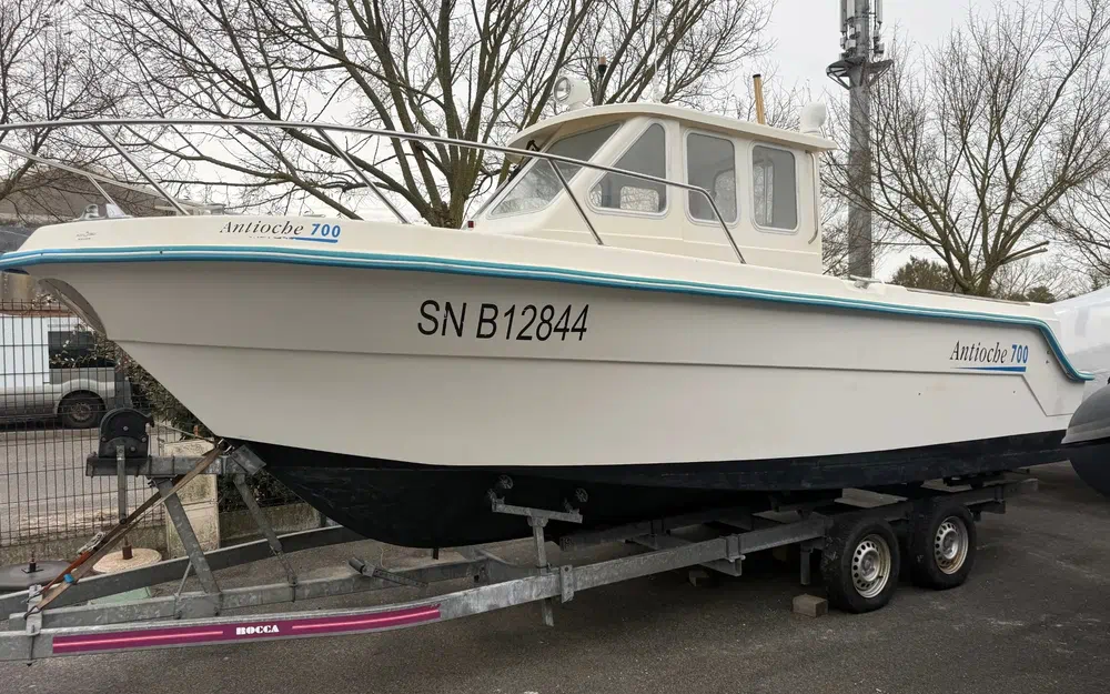 slider 0 Guymarine Antioche 700