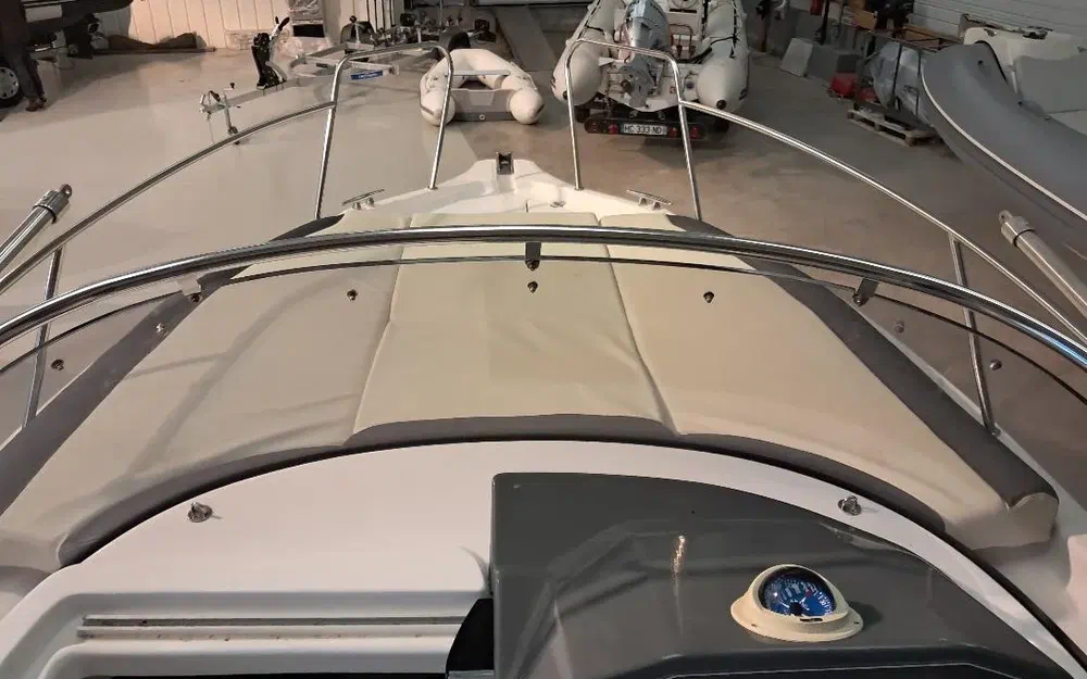 slider 0 B2 Marine Cap Ferret 702 Sun Deck