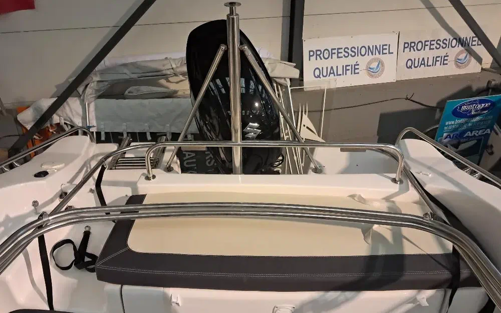 slider 3 B2 Marine Cap Ferret 702 Sun Deck